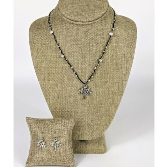 Silver Tone Tree of Life Necklace & Earring Set - Picture 1 of 3